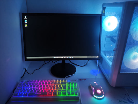 Complete Gaming PC Bundle – PC, 24" Monitor, Keyboard & Mouse | i5-4440, GT 1030, 16GB RAM